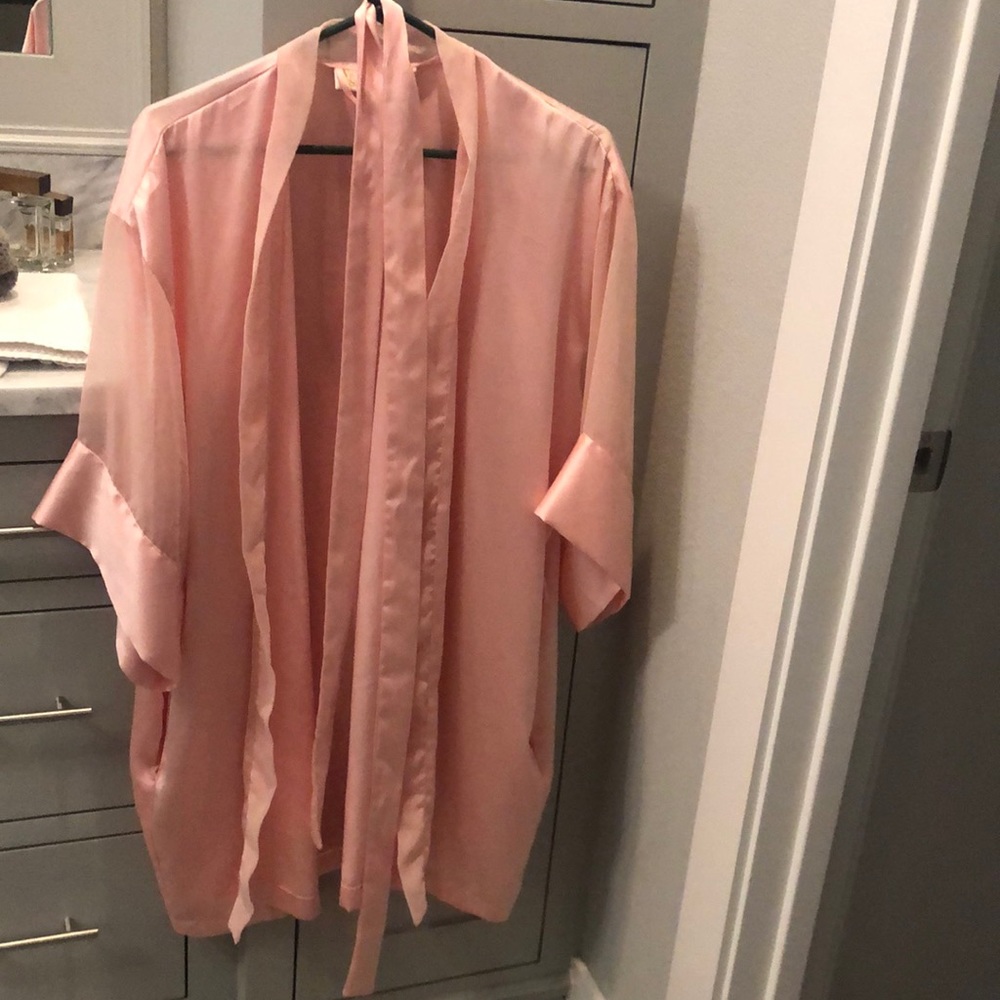Vintage Victoria’s Secret kimono style robe OS